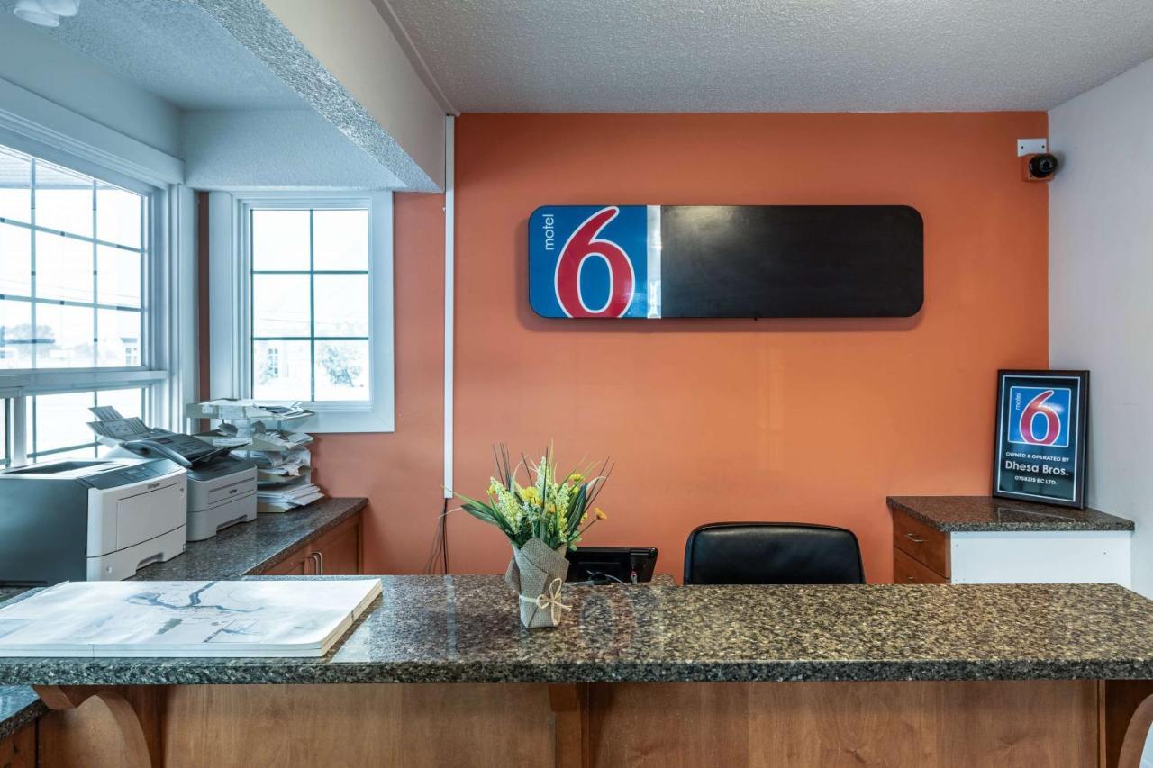 Motel 6-Kamloops, Bc Exterior photo